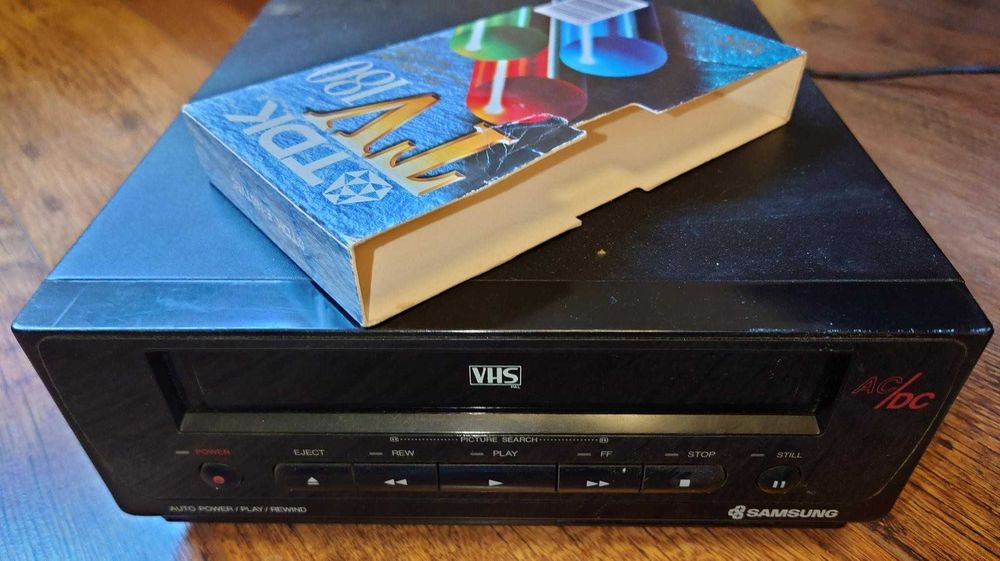 Video player VHS Samsung Korea VX-972 portabil