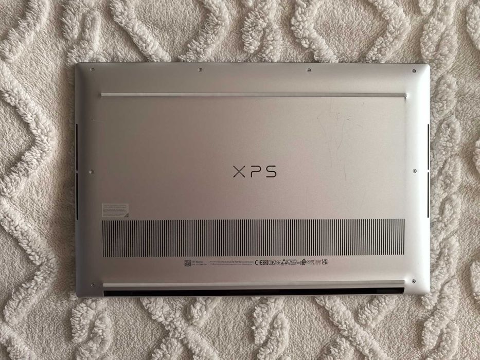 Нов XPS 15 9520 i7 12700H, 64GB DDR5 Ram, 1TB Nvme
