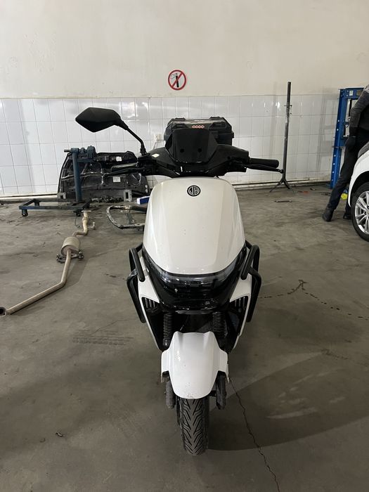 Sukuter Elektroni sotiladi