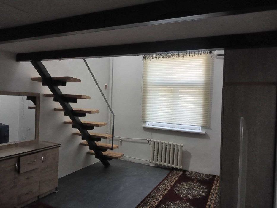 Shkaf, zina sotiladi Срочно Шкаф и лестница продается