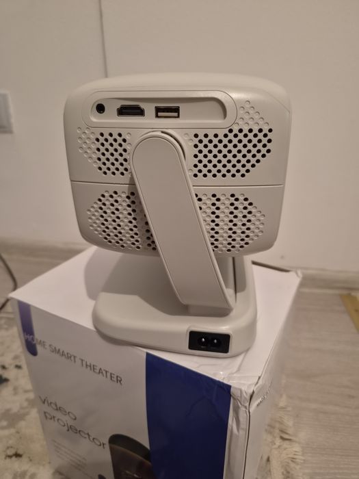 Проектор HITEKO R2 HiSilicon (Full HD, Android, Wi-Fi, Bluetooth)