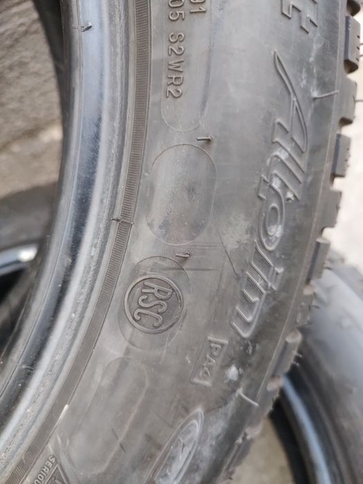 Vând 2 Cauciucuri 225/55/17 Michelin M+S RSC Runflat DOT 2020 Import Germania