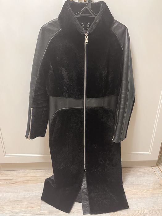 Продам женскую дубленку