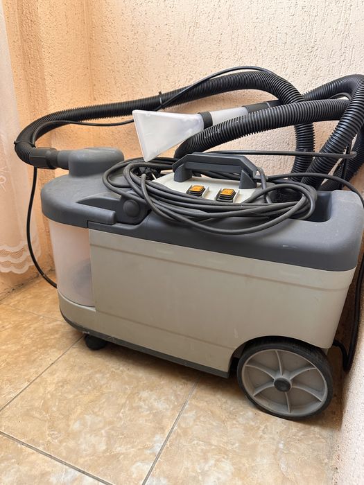 Vand aspirator de curatare chimica