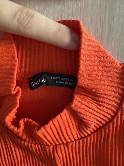 Тениски Bershka, New Yorker,Zara, Shein