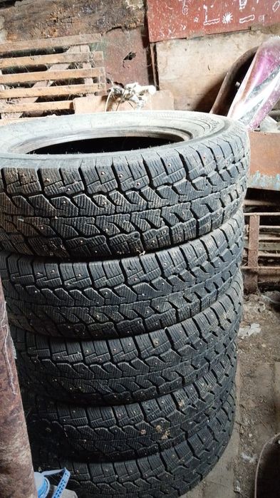 Продам шины 205/75/16с