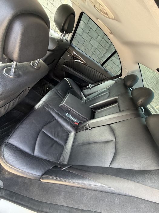 В продаже салон на 211.