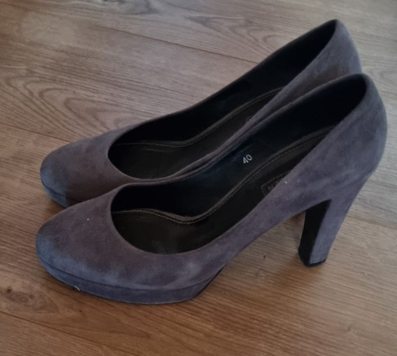 Маркови дамски обувки естествена кожа на символични цени