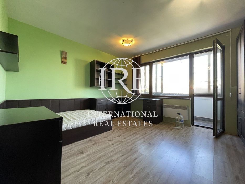 Дава се под наем Тристаен апартамент в Варна, Център - 91 кв.м за 698.19 € - Снимка #9