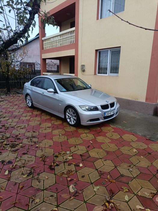 Vând BMW e 90 320i-benzina+gpl