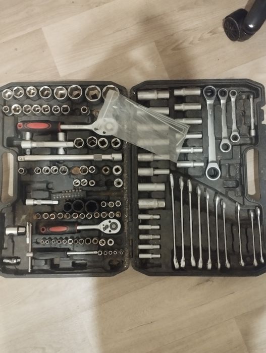 Комплект для авто набор инструментов