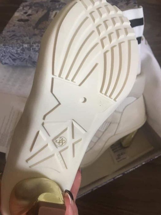 Уникални боти Диор