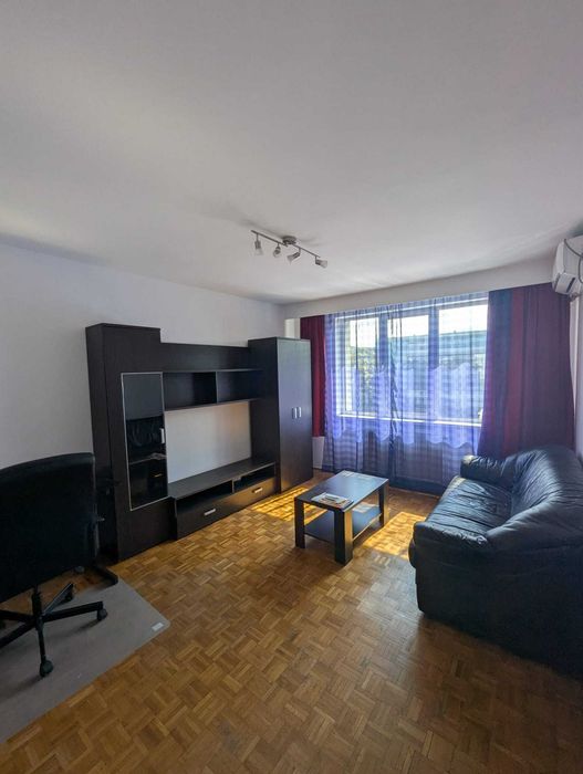 Vand Apartament in zona Mihai Viteazu