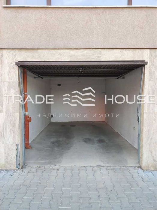 Дава се под наем Многостаен апартамент в Пловдив, Гагарин - 144 кв.м за 800 € - Снимка #14