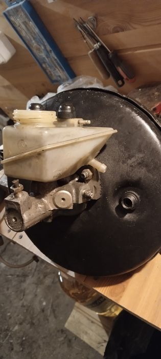 Запчасти Мерседес 124