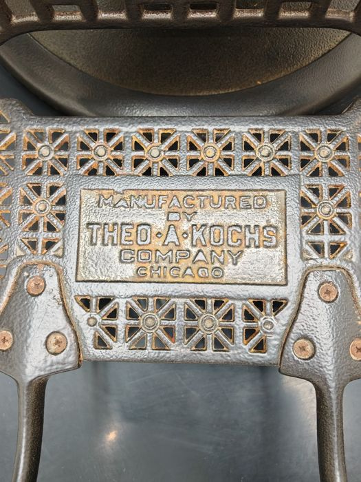 Scaun frizerie Theo A Kochs 1926