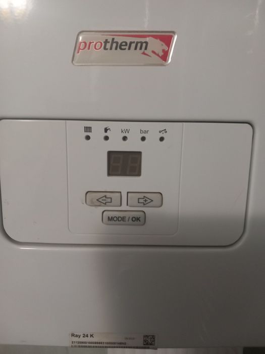 Vand centrala electrica Protherm 380 V. Folosită f putin cateva luni.pret 2000 lei