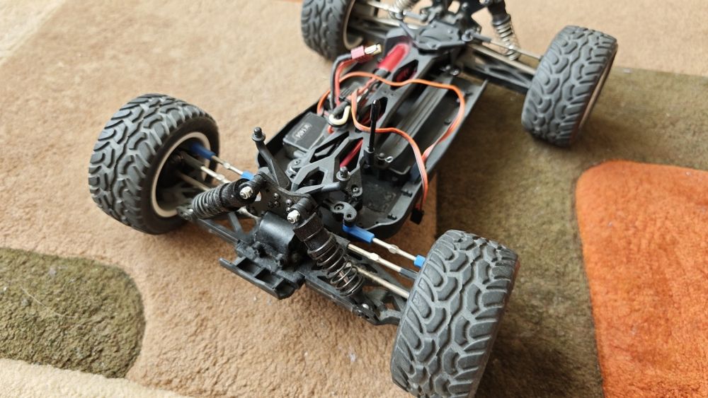 Losi Mini 8 тръги
