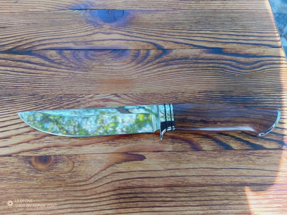 Продавам нож ръчна изработка