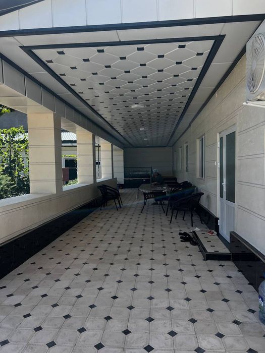 Продаётся дом в центре города Газалкент, 11 соток,  8 комнат ,