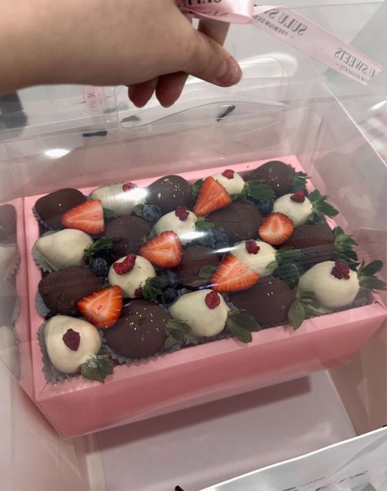 Клубника в бельгийском шоколаде