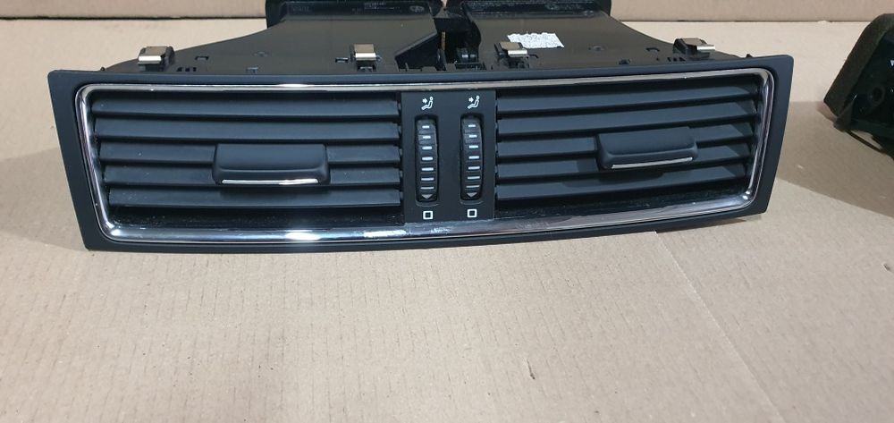 Grila ventilatie centrala laterala stanga dreapta skoda superb 2