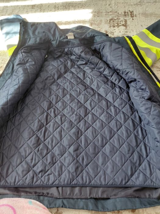 Продам куртку рабочию