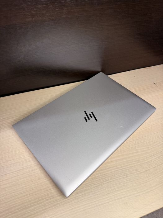 HP elitebook 830 g7