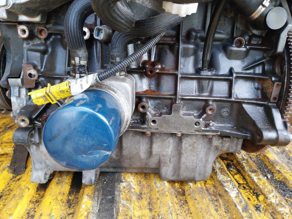 Двигател 2,0 hdi код  RHZ