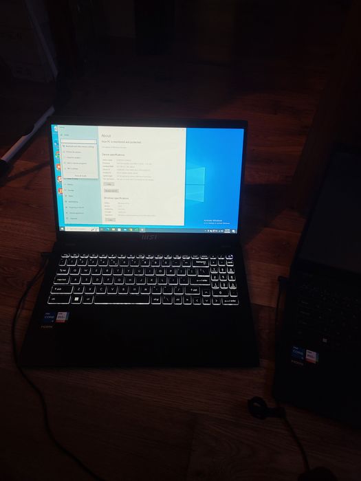 Laptop MSI (ms-1sh1)