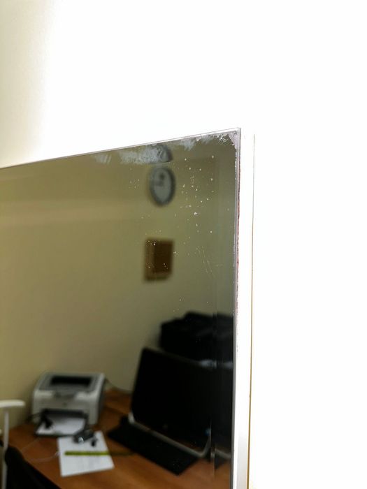 Зеркало без рамы