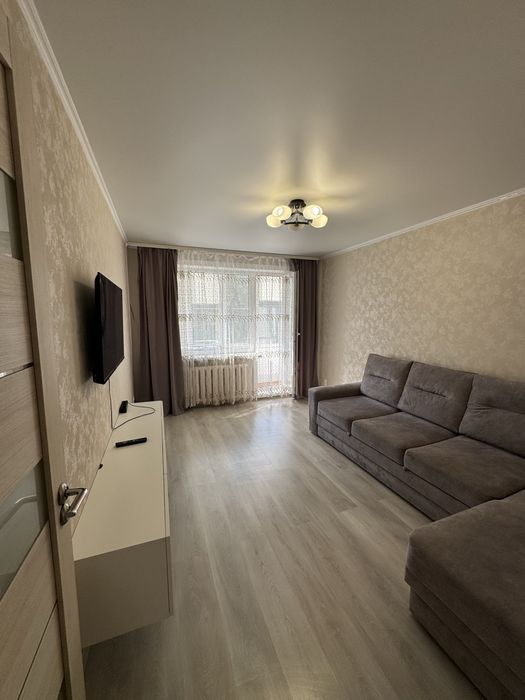 Сдам красивую 2ку район Рахмета !