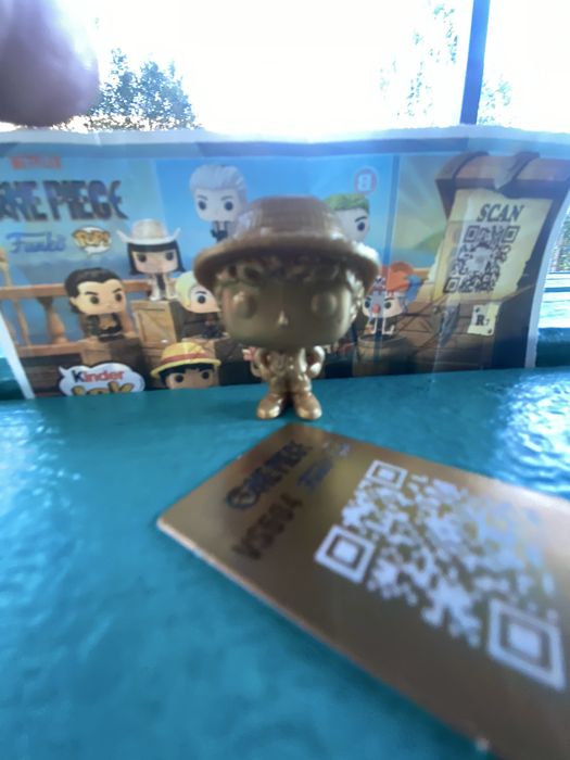 Золотой Луффи Kinder Joy One Piece