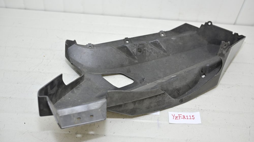 Carena Inferioara Dreapta Yamaha YZF-R125 2008 - 2012