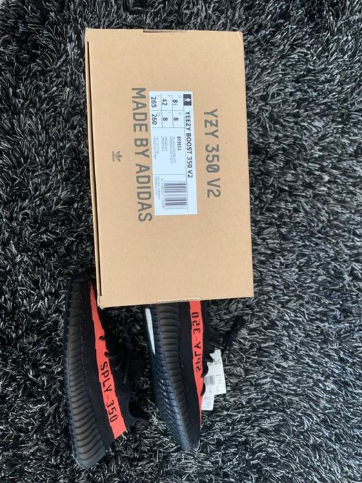 Yeezy 350 core black