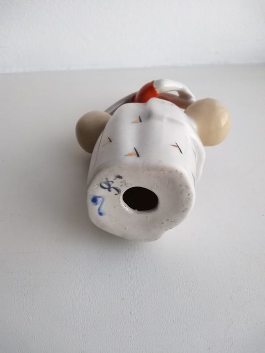 Статуэтка девушка с коромыслом