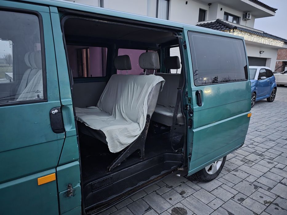 Vand VW T4  7+1 locuri