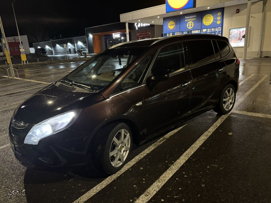 Opel zafira c tourer 2012