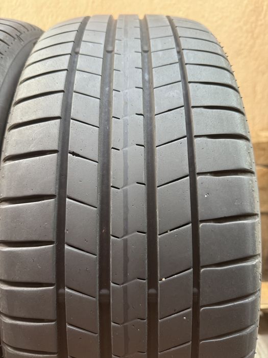 Автомобилни гуми 215 55 17 Falken