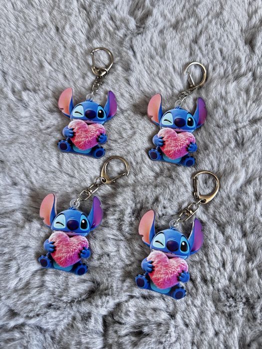 Brelocuri stitch