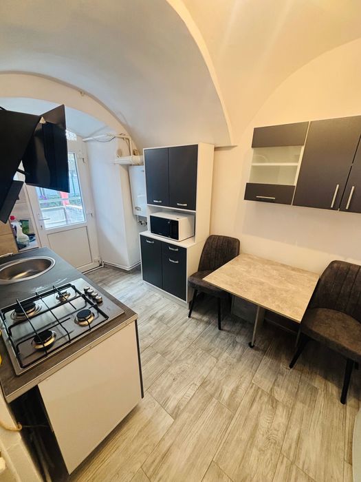 Garsonieră de închiriat