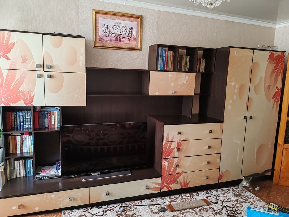 Продам стенку в хорошем состоянии