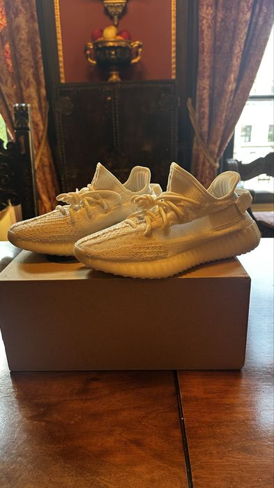 Yeezy Boost 350 V2 „Bone” – noi, nepurtați, mărimea 39 1/3