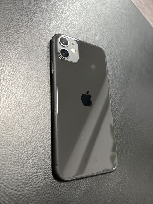 iPhone 11 (64 ГБ)