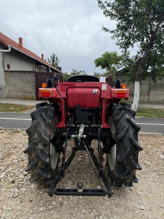 Tractor mitsubishi MTZ 21