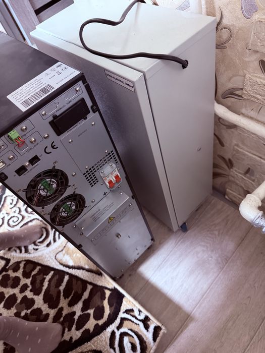 Ups с дополнительными акамулятором