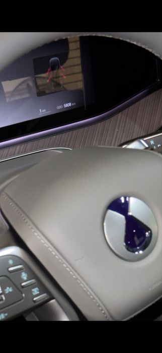 Продаётся своя Denza N9 2025Y