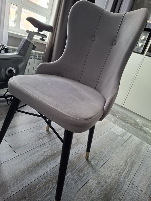 Удобные Стулья 4 штук