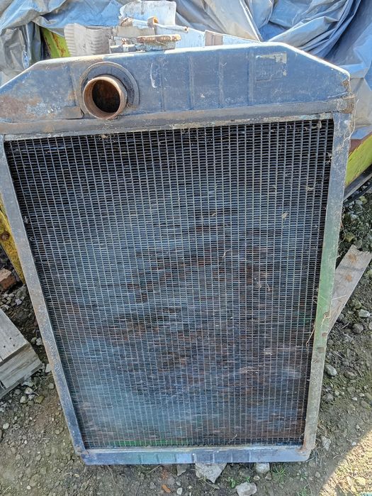 radiator combină new Holland ,jd