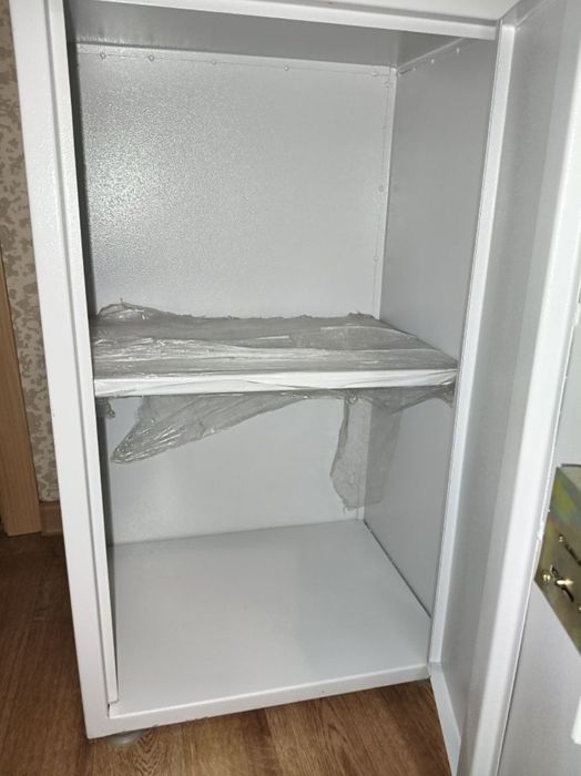Продам Сейф металлический